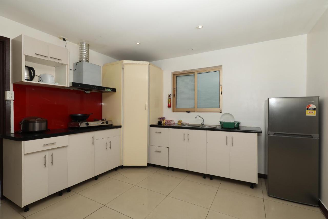 Tropical Plaza Apt Нади Екстериор снимка