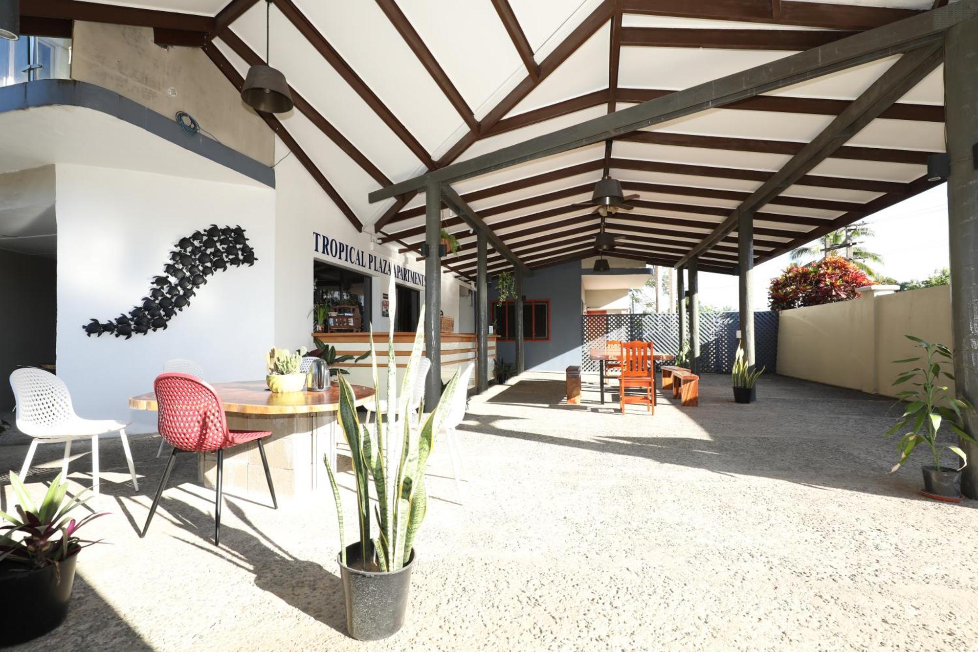 Tropical Plaza Apt Нади Екстериор снимка