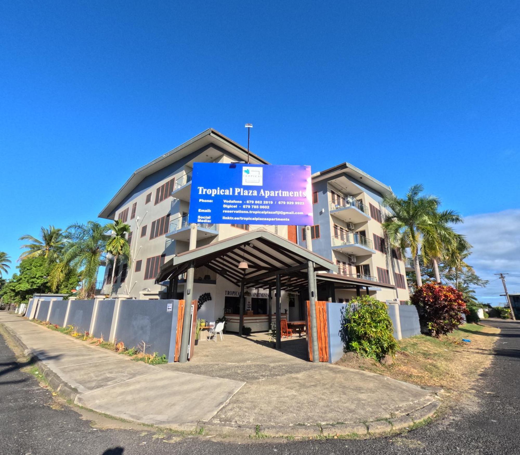 Tropical Plaza Apt Нади Екстериор снимка